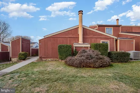 221 Brian Dr, Enola, PA 17025
