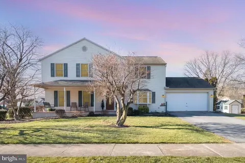 310 Elmwood Ave, Mechanicsburg, PA 17055