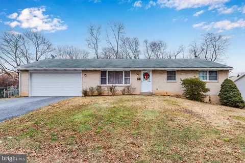 44 Grant St, Enola, PA 17025