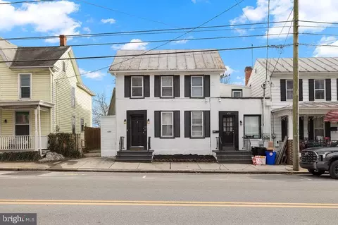 430 E King St, Shippensburg, PA 17257