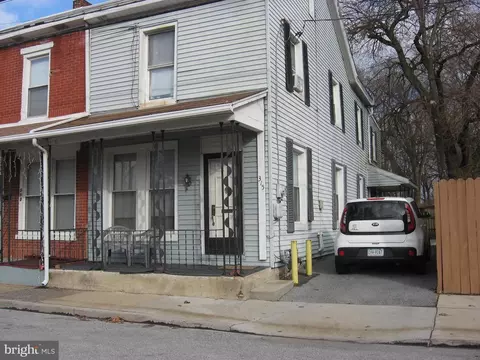 315 W Penn St, Carlisle, PA 17013
