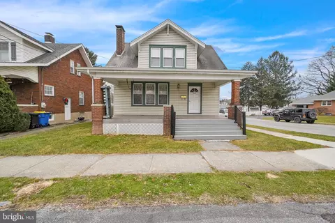 202 S 17th St, Camp Hill, PA 17011