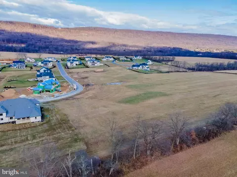 34 Glendale Drive, Mechanicsburg, PA 17050