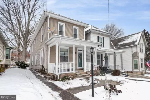 112 Valley St, Enola, PA 17025