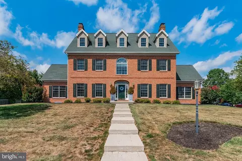332 W Meadow Dr, Mechanicsburg, PA 17055