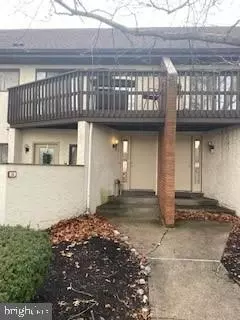 660 Geneva Dr # -5, Mechanicsburg, PA 17055