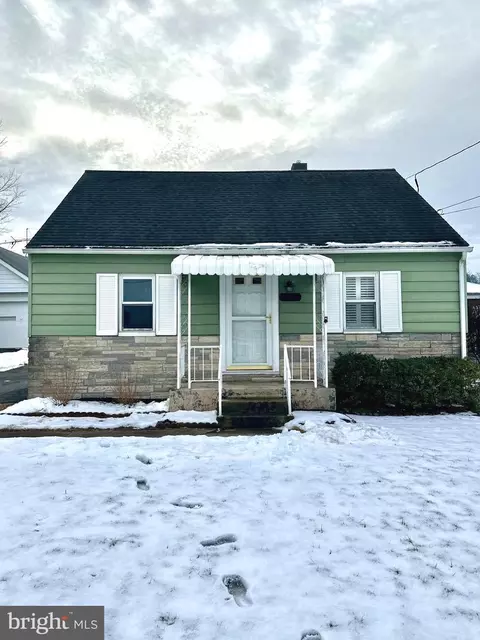 28 Scrafford St, Shippensburg, PA 17257