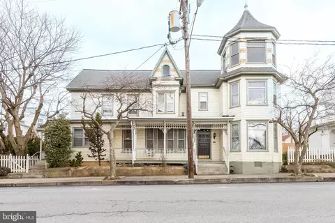 9 S Prince St, Shippensburg, PA 17257