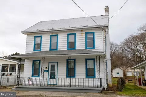 507 Chestnut St, Mount Holly Springs, PA 17065