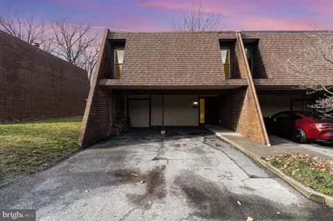 625 Cedar Ridge Ln, Mechanicsburg, PA 17055