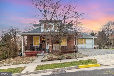 118 N 4th St, Lemoyne, PA 17043