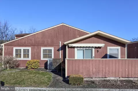 799 Lee Ln, Enola, PA 17025