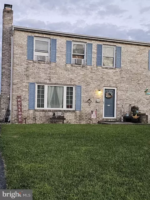 191 Faith Cir, Carlisle, PA 17013