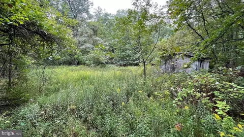 12 Sportsman Rd, Enola, PA 17025