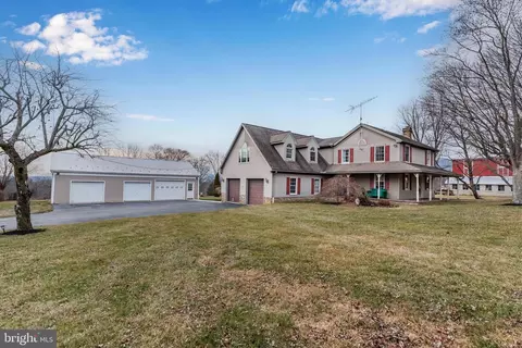 326 Bobcat Rd, Newville, PA 17241