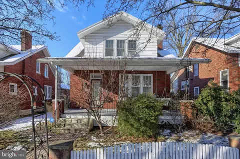 50 N 10th St, Lemoyne, PA 17043
