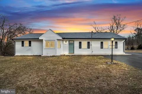 471 Cranes Gap Rd, Carlisle, PA 17013