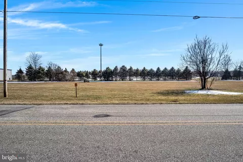 624 Alexander Spring Rd #3, Carlisle, PA 17015
