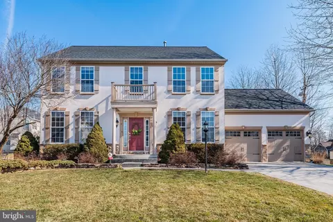 2 Ginger Dr, Mechanicsburg, PA 17050