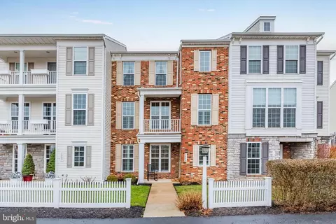 1459 Keegan Ln, Mechanicsburg, PA 17055
