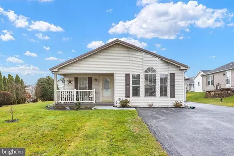 14 Michael Ct, Shippensburg, PA 17257