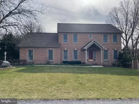 49 Mayberry Ln, Mechanicsburg, PA 17050