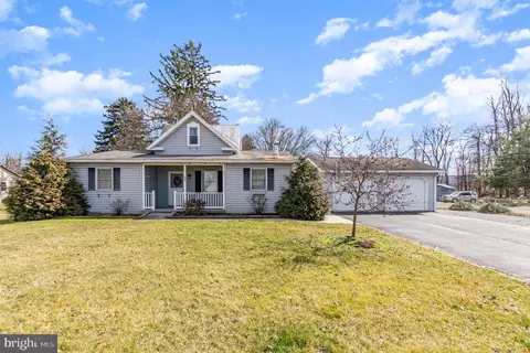 75 W Main St W, Walnut Bottom, PA 17266