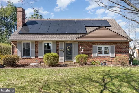 412 Appletree Rd, Camp Hill, PA 17011