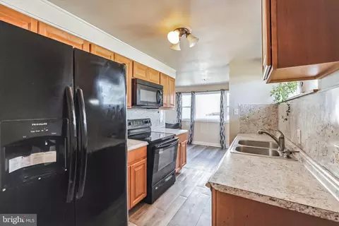 713 S 21st St, Camp Hill, PA 17011