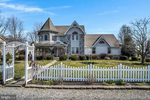 469 Heisey Rd, Mechanicsburg, PA 17055