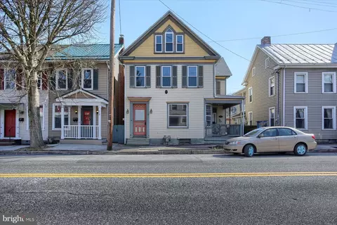 112 E Main St, Mechanicsburg, PA 17055