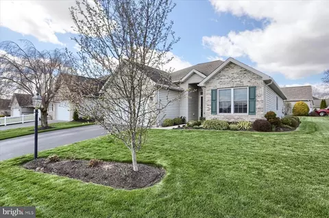61 Northview Dr, Mechanicsburg, PA 17050