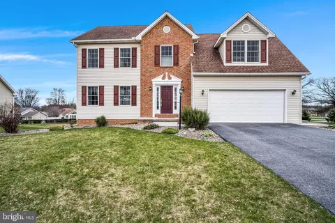 19 Jefferson Dr, Carlisle, PA 17015