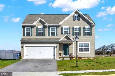 92 Bennington Way, Carlisle, PA 17013