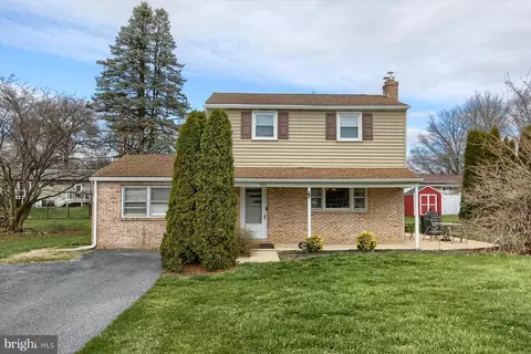 904 Herman Dr, Mechanicsburg, PA 17055