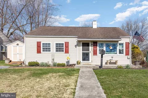 503 Terrace Dr, New Cumberland, PA 17070