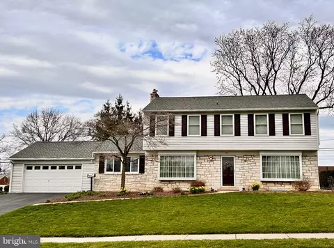 705 Drexel Hills Blvd, New Cumberland, PA 17070