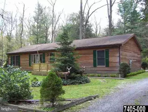 9 Appalachian Trail Rd, Gardners, PA 17324