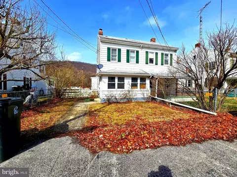 249 Pine Grove Rd, Gardners, PA 17324