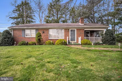 85 Hershey Rd, Shippensburg, PA 17257