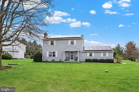 1141 Baish Rd, Mechanicsburg, PA 17055