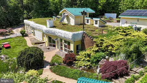 3651 Waggoners Gap Rd, Carlisle, PA 17015