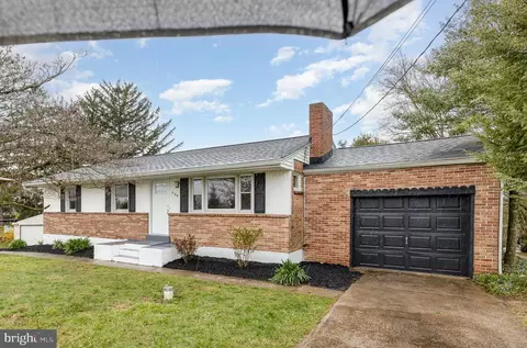 709 E Winding Hill Rd, Mechanicsburg, PA 17055