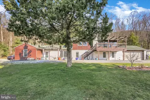 357 Pine Grove Rd, Gardners, PA 17324