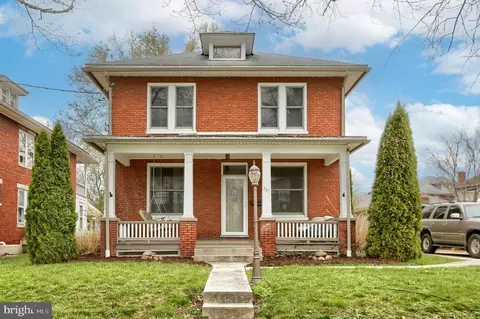 301 16th St, New Cumberland, PA 17070