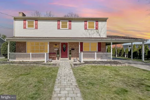1113 E Coover St, Mechanicsburg, PA 17055