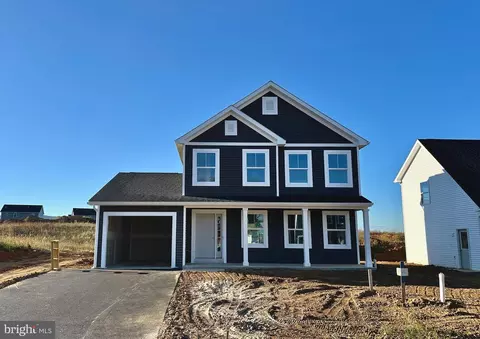 241 Woodridge Dr, Shippensburg, PA 17257