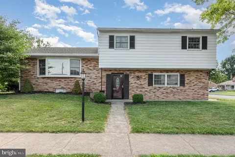 14 S West Ave, Shiremanstown, PA 17011