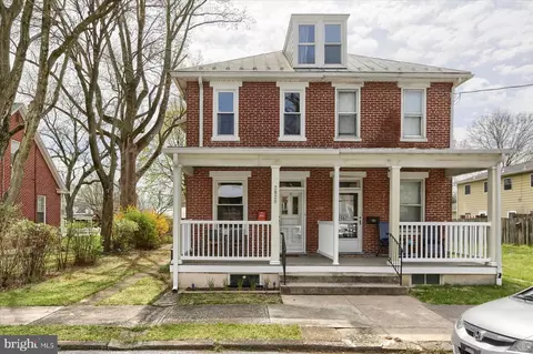 202 E Coover St, Mechanicsburg, PA 17055
