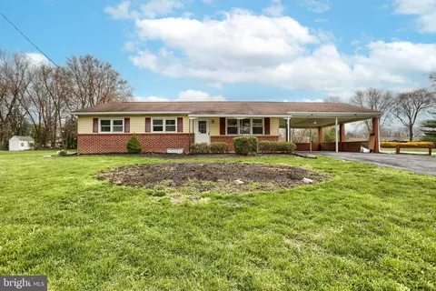 424 Linden St, Mechanicsburg, PA 17050